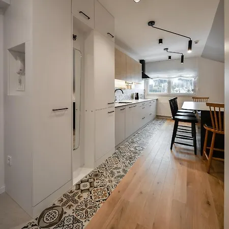 Groodvy House * Jahorina